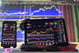 If you have been scammed and you are looking for ways to recover your money from Toptrade500, visit the Zorya Capital website